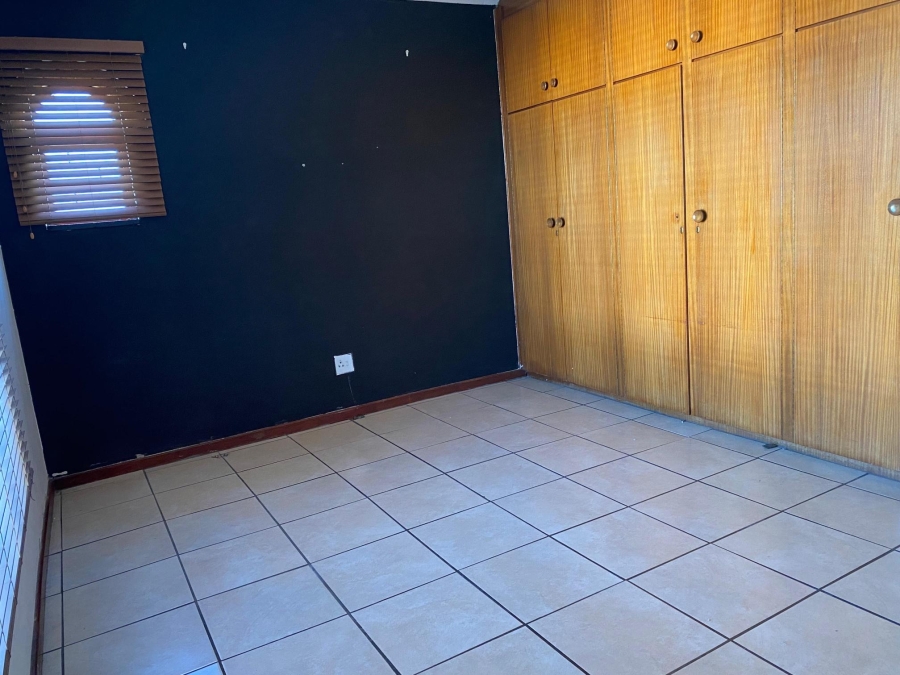 5 Bedroom Property for Sale in Parkersdorp Western Cape